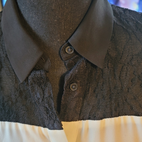EXpress Lace two tone blouse and draw string back - Picture 8 of 10